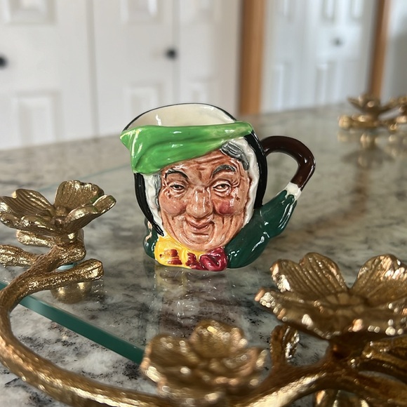 Mini Sairey Gamp Royal Doulton Toby Jug - Picture 4 of 10